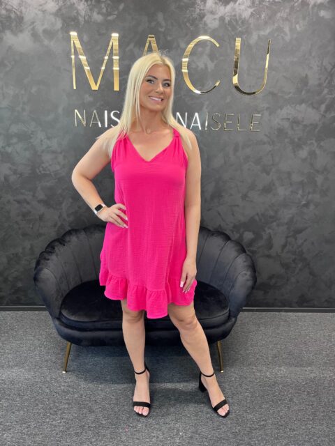 Fuksia musliinist suvekleit