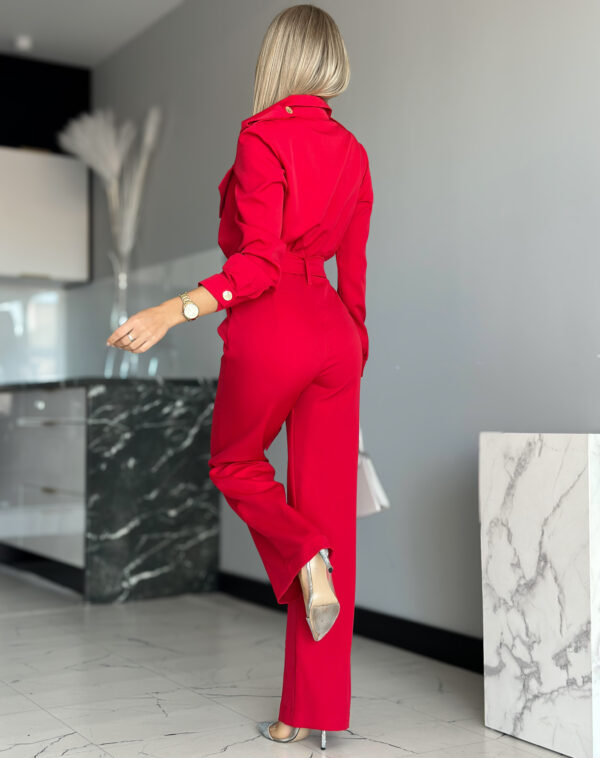 Punane pikkade varrukatega jumpsuit