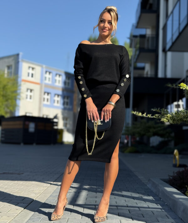 Must midiseeliku ja sviitriga kootud komplekt
