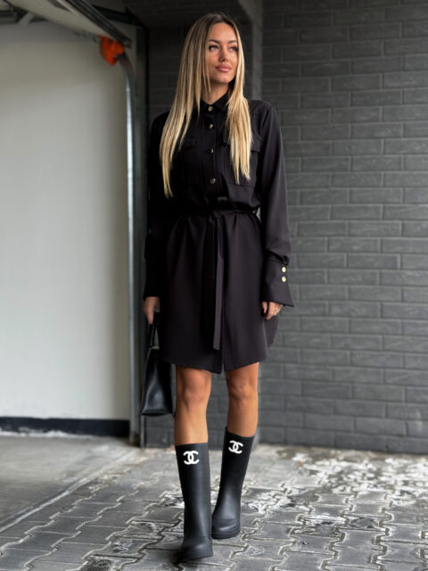 Must pikkade varrukatega särkkleit