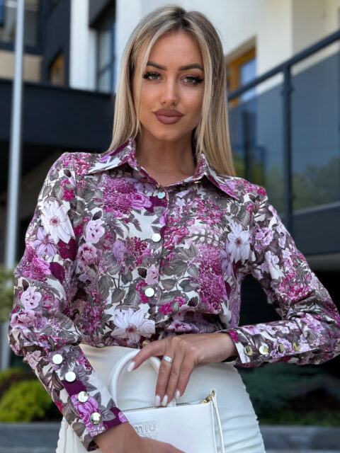 Burgundia ja valgete lilledega triiksärk Amanda