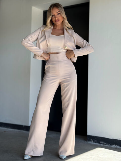 Beež pükste ja pintsakuga komplekt